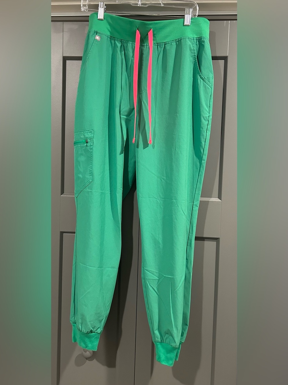 FIGS Jogger Scrub Pants in Green with Pink Drawstring